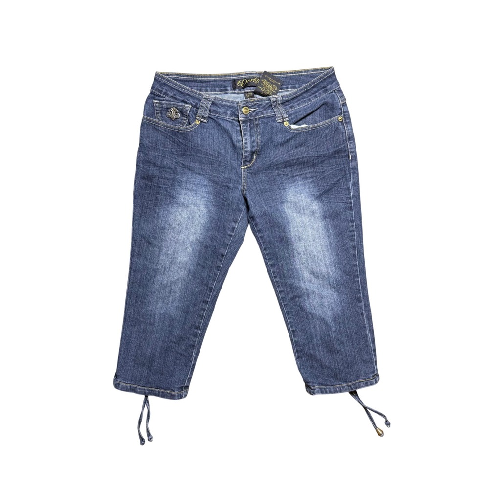 Derkon Women Blue Denim Capri Jeans